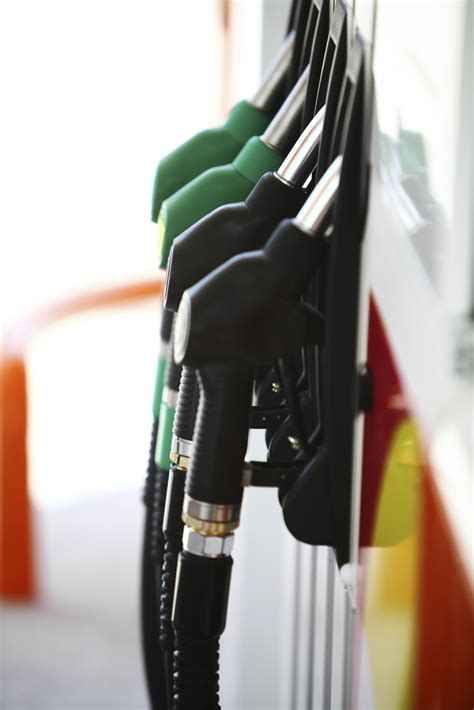 fuel surcharges dont match cheap gas prices pls logistics services