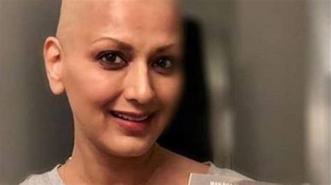 Sonali Bendre Says Chemotherapy Made Her Eyesight Weak Assures Fans