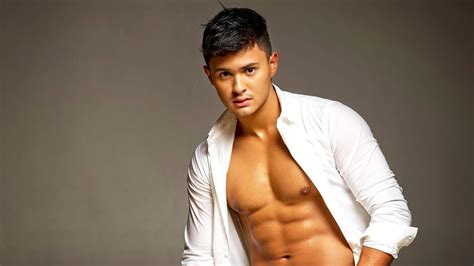 10 Sexiest Filipino Men In Showbiz 2015 Youtube