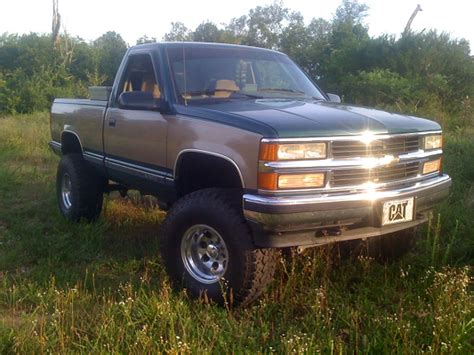 chevrolet    trade  custom lifted truck classifieds lifted