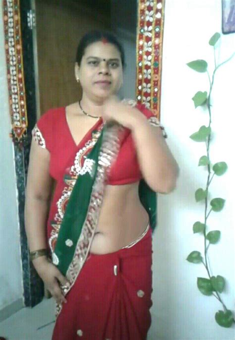 40 Aunty Navel Aunties Hot Navel Show Daily Best And Popular