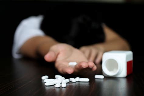 xanax overdose symptoms signs effects and treatment
