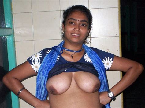 desi girl remove bra panty showing her lovely nude boobs hd pics