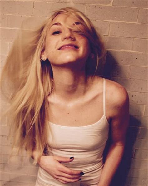 emily kinney nude and sexy 26 photos thefappening