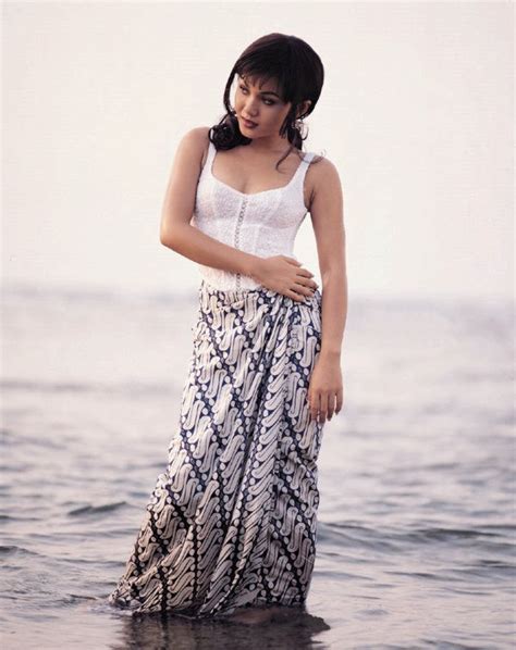 My Biodata Photos News Yuni Shara Profile Biography Sexy Women Cute