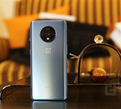 oneplus  review  usual picture perfect