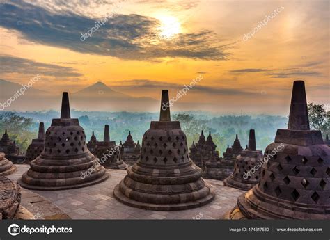 candi borobudur yogyakarta jawa indonesia stock photo