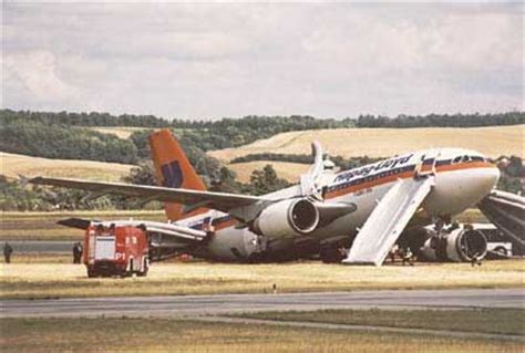 accident   airbus  operated  hapag lloyd vienna austria