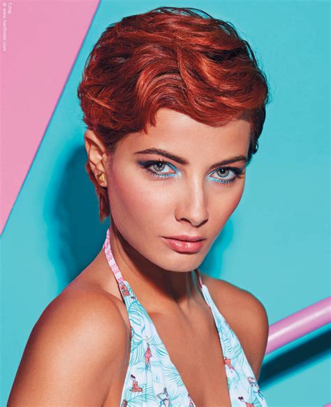 short hairstyle  finger waves  gel styling