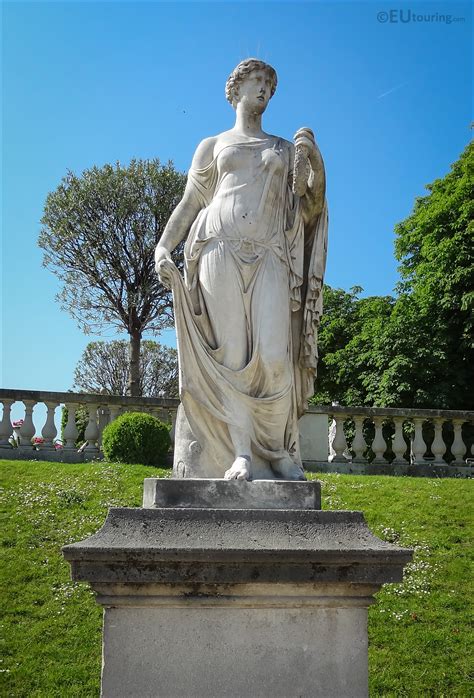goddess  flowers statue  luxembourg gardens page