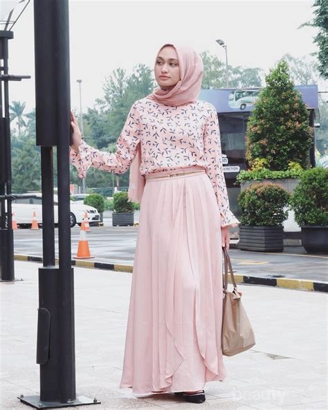 forum warna hijab   cocok  dipadukan  baju motif