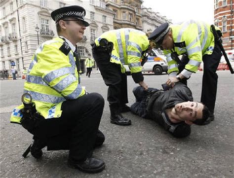 uk police make 55 arrests around royal wedding reuters