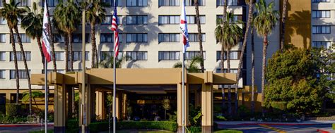 hotel amenities contact information long beach marriott