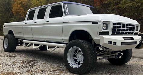ford  custom stretched crew cab  doors ford daily trucks