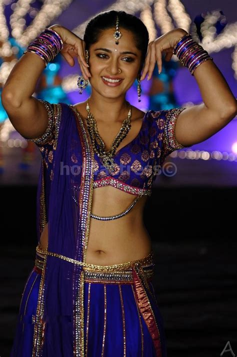 actress anushka hot navel show photos hot 4 actress
