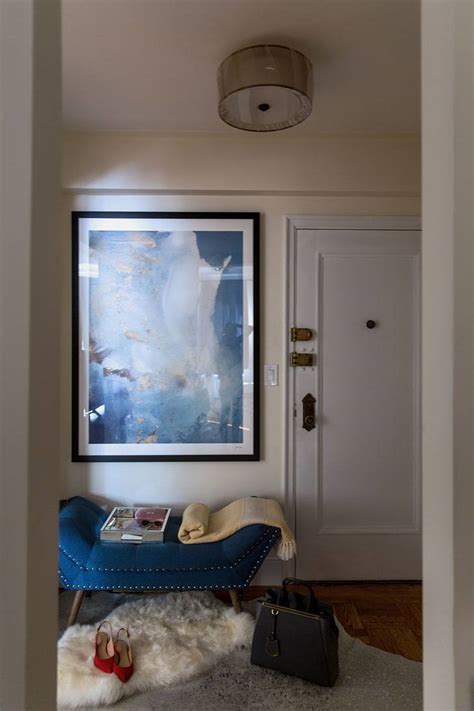 decorating ideas   small apartment entryway