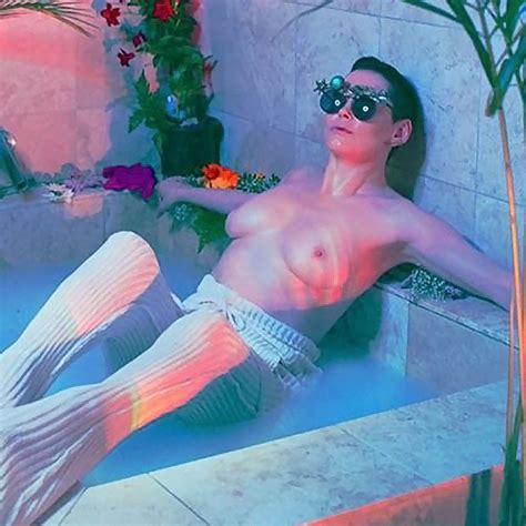 Rose Mcgowan Topless For Posture Magazine Issue 4 2017