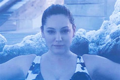 Kelly Brook S Colossal Cleavage Explodes Out Of Bikini In Sinful Snap