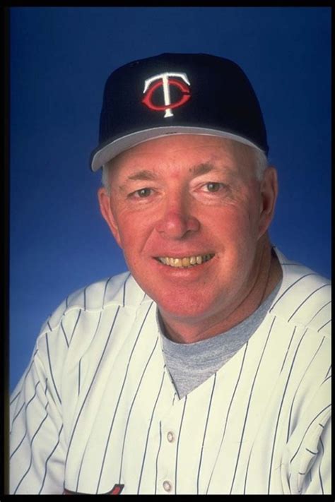 twins to retire tom kelly s no 10 twin cities