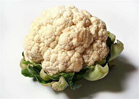 clove  garlic  pinch  salt    cauliflower mash
