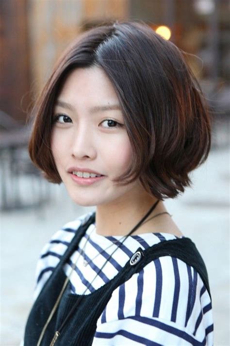 Cute Korean Girl With Short Bob Haircut Korean Short Haircut Cute