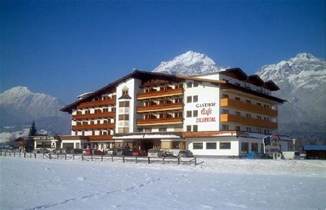book  hotel gasthof zillertal strass ziller valley zillertal austria accommodation