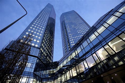 deutsche bank oprala  milijard dolarjev topnewssi