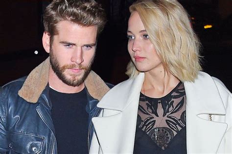 are jennifer lawrence and hunger games co star liam hemsworth finally dating mirror online