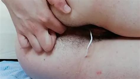 masturbate hairy pussy with tampon on red period hairy ass