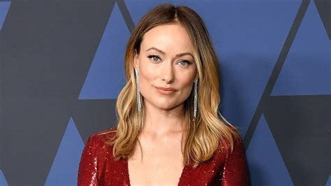 olivia wilde responds to airline censorship of lesbian sex