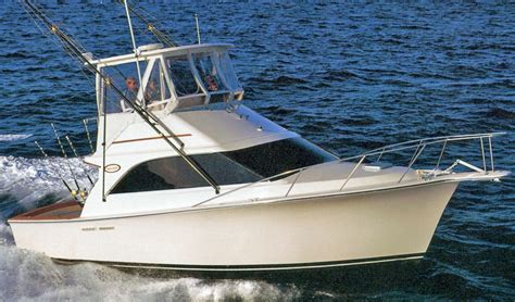 Powerboat Guide Ocean 32 Super Sport Denison Yacht Sales