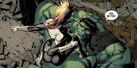 Brie Larson Wants Captain Marvel To Fight Hulk Screen Rant