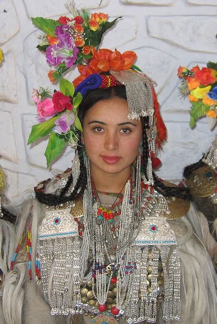 girl in ladakh ☼faces around the globe women in color pinterest girls and photos
