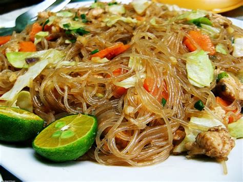 how to cook pancit sotanghon filipino glass noodles