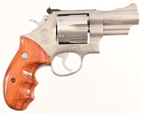 sw model   magnum revolver