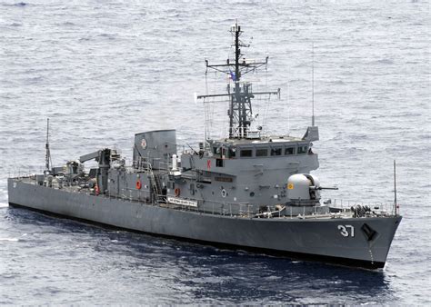 fileus navy      armed forces   philippines navy patrol boat brp artemio