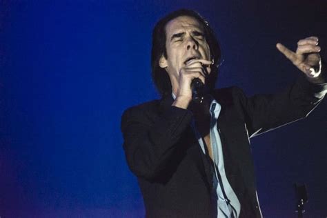 pin by amy zitzer on heroes nick cave singer nick
