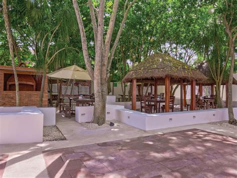restaurants  bars sunscape akumal beach resort spa riviera maya transat