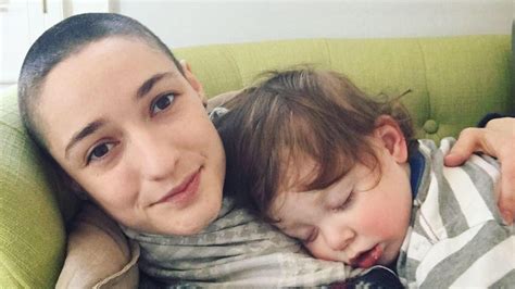 This Mom Shaved Her Head For An Inspiring Reason Allure