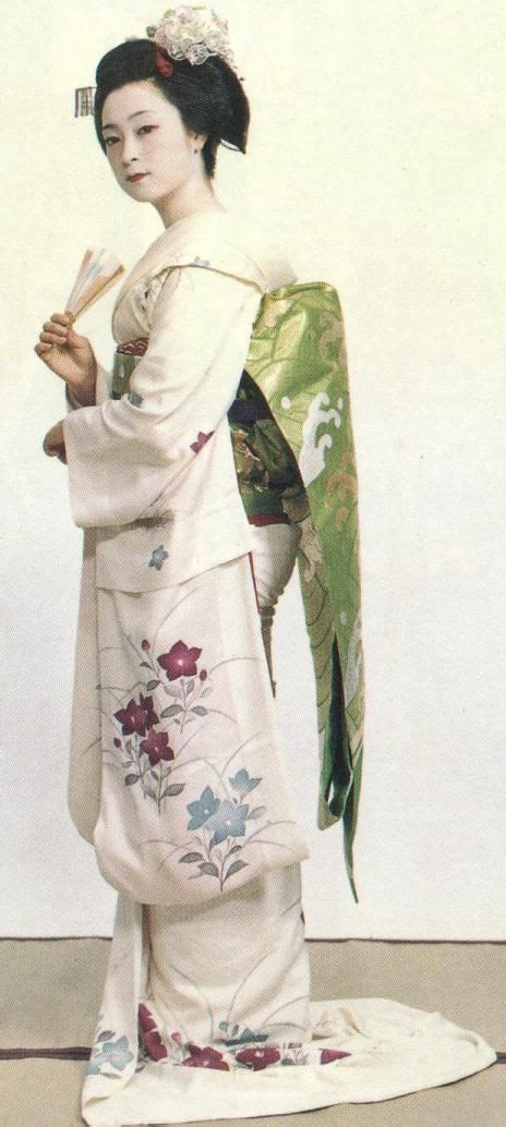 Mineko Iwasaki Geiko Japanese Geisha Japanese Beauty Woodblock