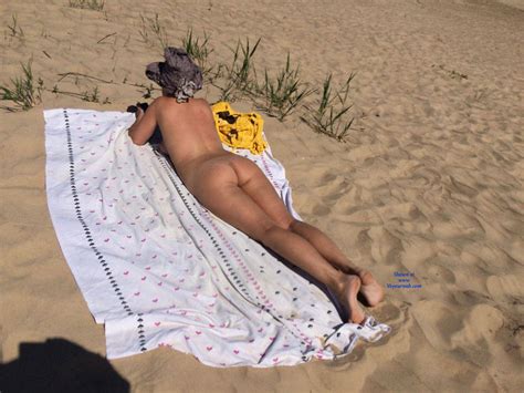 fully naked beach may 2017 voyeur web