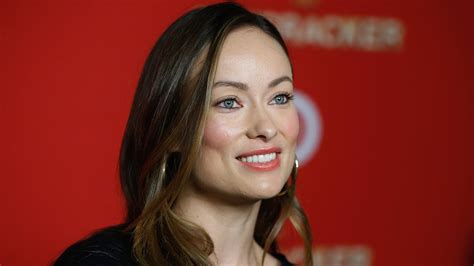 olivia wilde slammed a breast pump ad featuring a model who obviously
