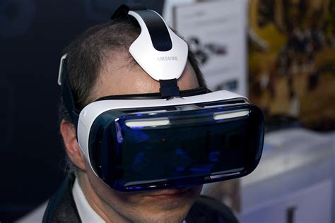 Open Up A Whole New Virtual World With Samsung’s 200