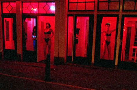 vitrines de sexo vazias os bastidores da prostituição em amsterdam