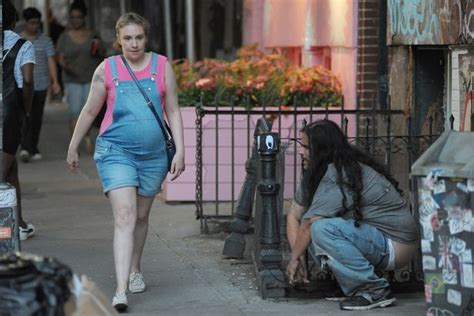 pregnant lena dunham can t believe her eyes as she witnesses a