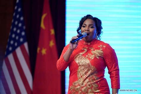 Penyanyi Amerika Ini Kenang Pengalaman Di Tiongkok