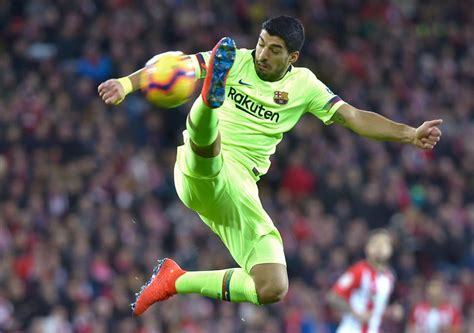 Lionel Messi Half Fit Luis Suarez Struggling… Barcelona Must Manage