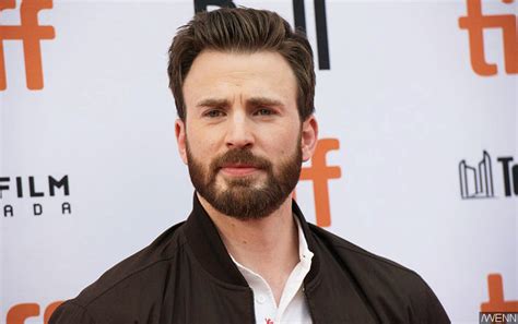 chris evans gets candid about real reason why he won t go into politics