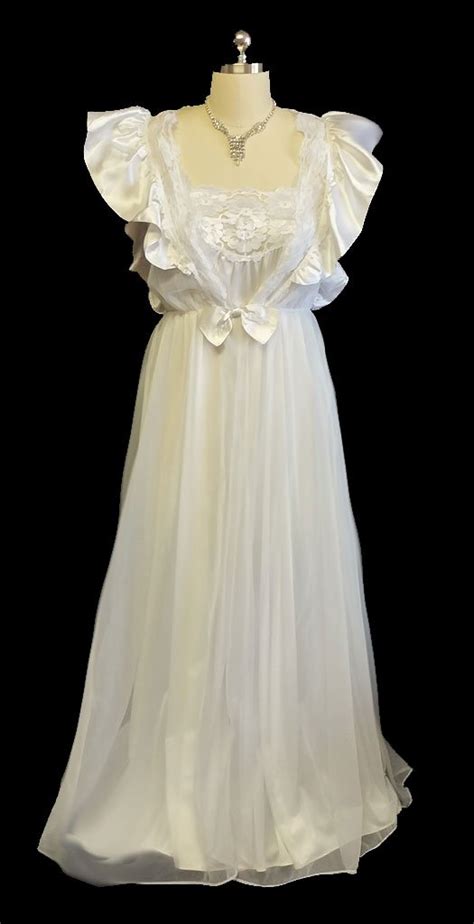 Vintage Bridal Wedding Night Val Mode Peignoir And Nightgown
