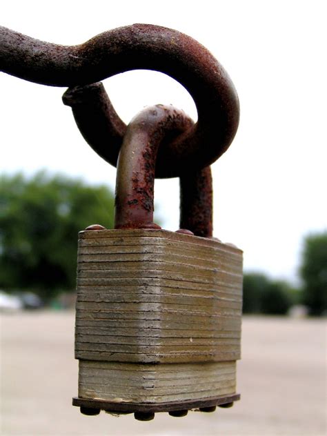 rusty lock   photo  freeimages